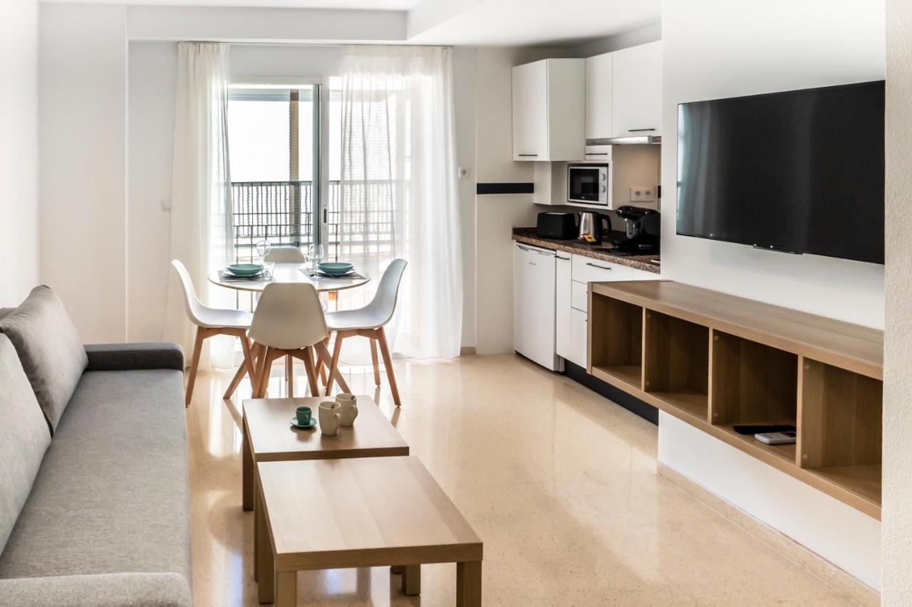 Calma Apartments Бенидорм Екстериор снимка