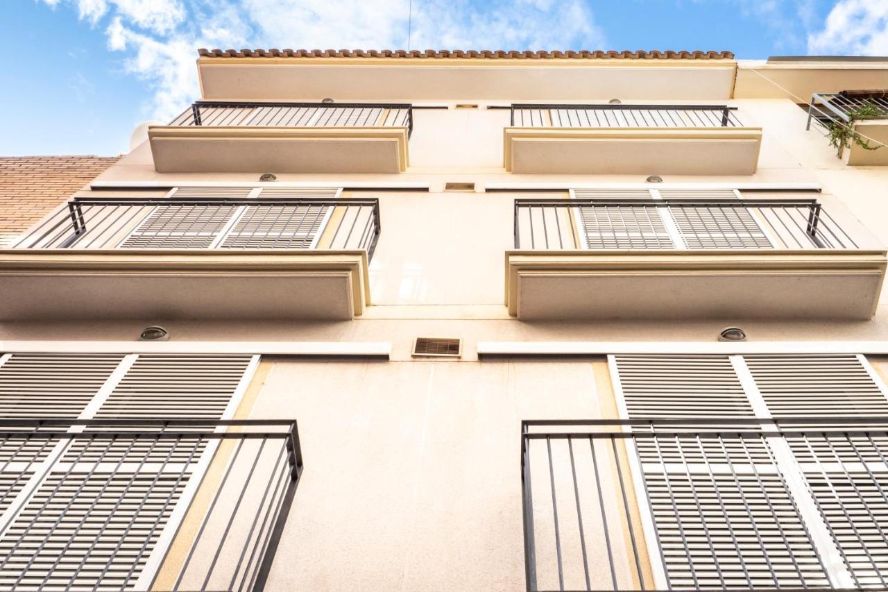 Calma Apartments Бенидорм Екстериор снимка